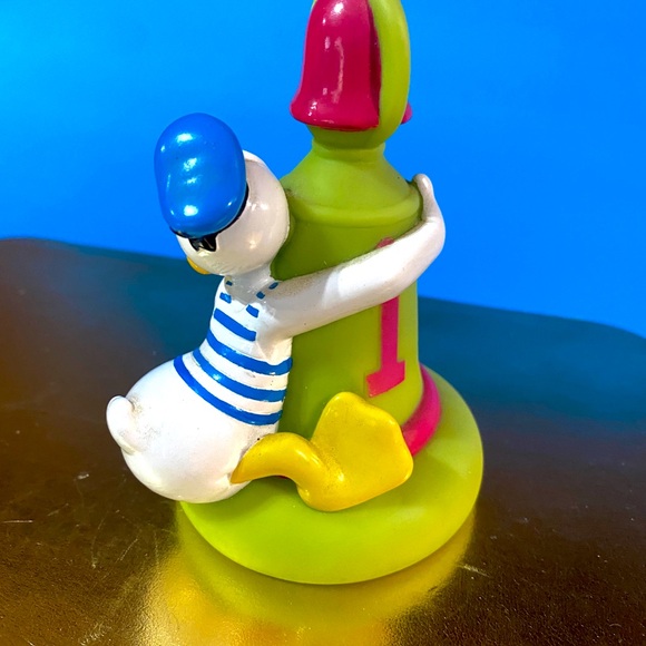 WALT DISNEY VINTAGE DONAL DUCK SAILOR HOLDING BUOY FLOATER BATH TOY BY APPLAUSE - Picture 4 of 8